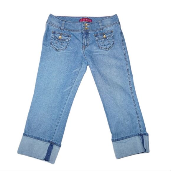 Glo by J.Lo Light Wash Jean Capri's, Size 11 (Junior) - Picture 5 of 5